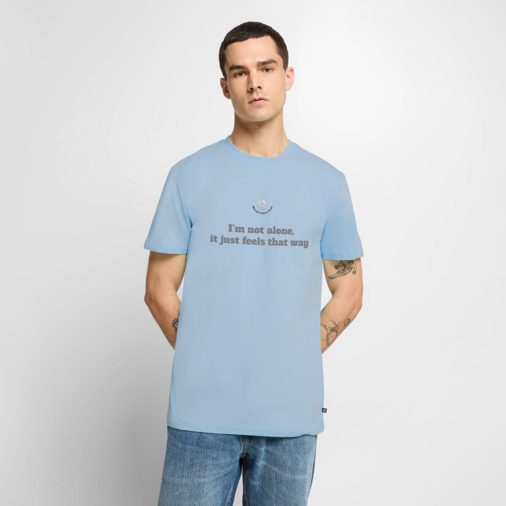 I'm not alone, it just... -  Heren T-shirt - lichtblauw